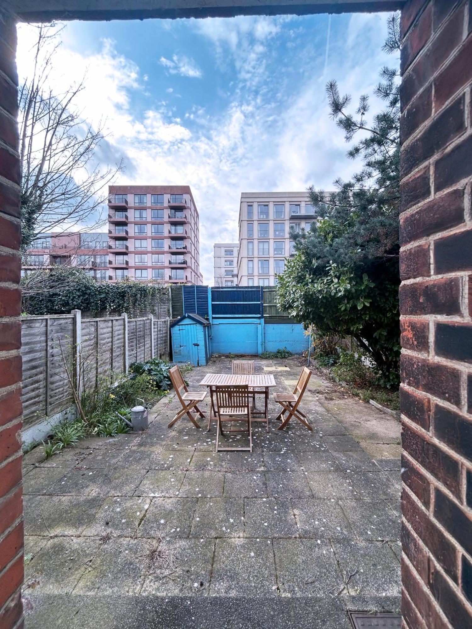 3-bed House - Next To Olympic Park & Westfield * Londra